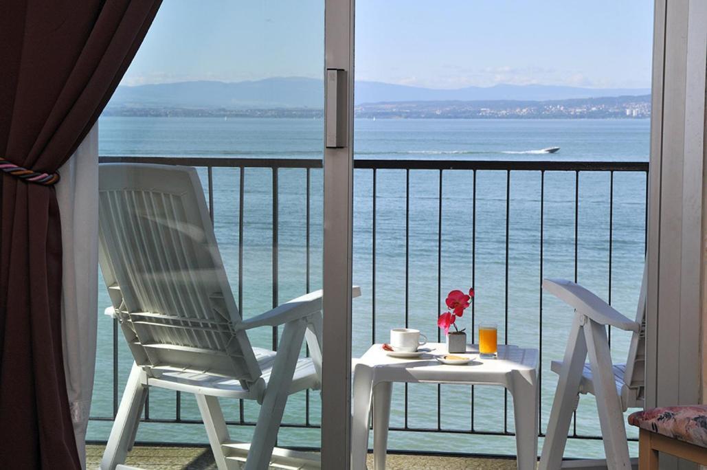 Hotel Restaurant Le Panorama Neuvecelle Bagian luar foto