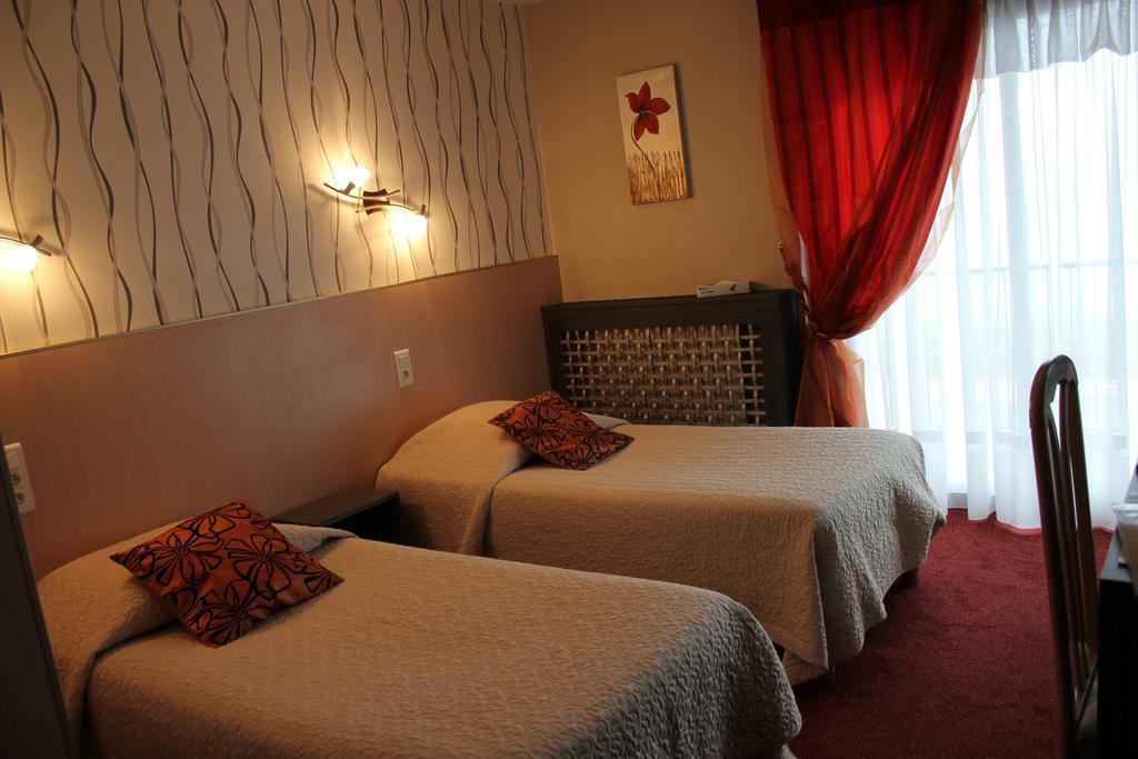 Hotel Restaurant Le Panorama Neuvecelle Ruang foto